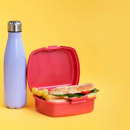 Lunchboxes and Bottles