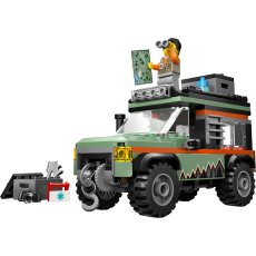 Off-Road 4x4 Mountain Truck Off-Road 4x4 Mountain Truck