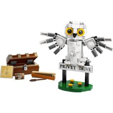 Hedwig at 4 Privet Drive Hedwig at 4 Privet Drive